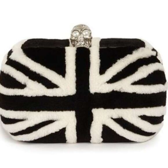 Alexander McQueen UK Bag Mink Skull Brittania Minaudiere Fur Clutch Union Jack - Picture 12 of 12